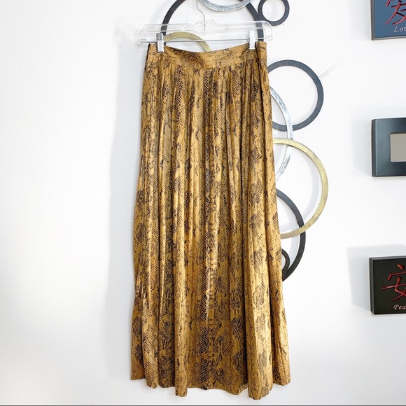 Zara Snakeskin Pleated Midi Skirt - Picture 3 of 6